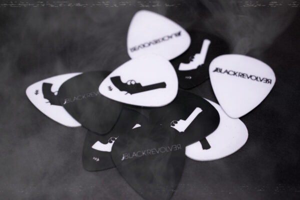 Black Revolver X Artefact Skate Guitar pick, púa de guitara